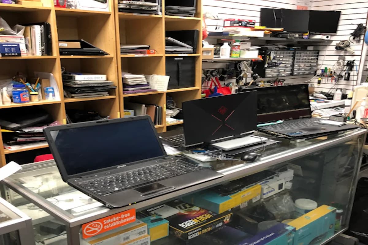 PC components and gaming gear displays